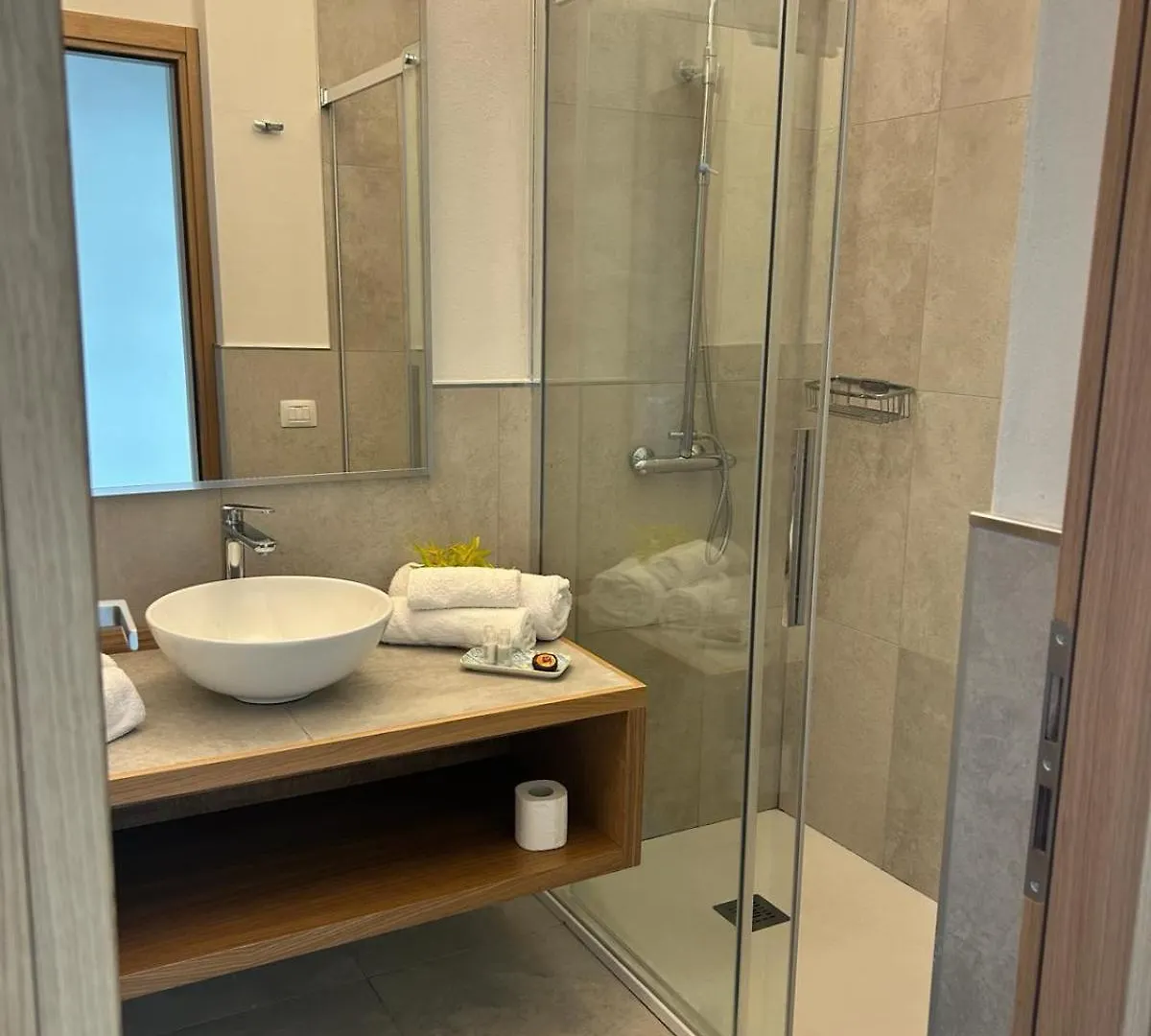 Rooms, Affittacamere Maksim Golfo Aranci Gasthof
