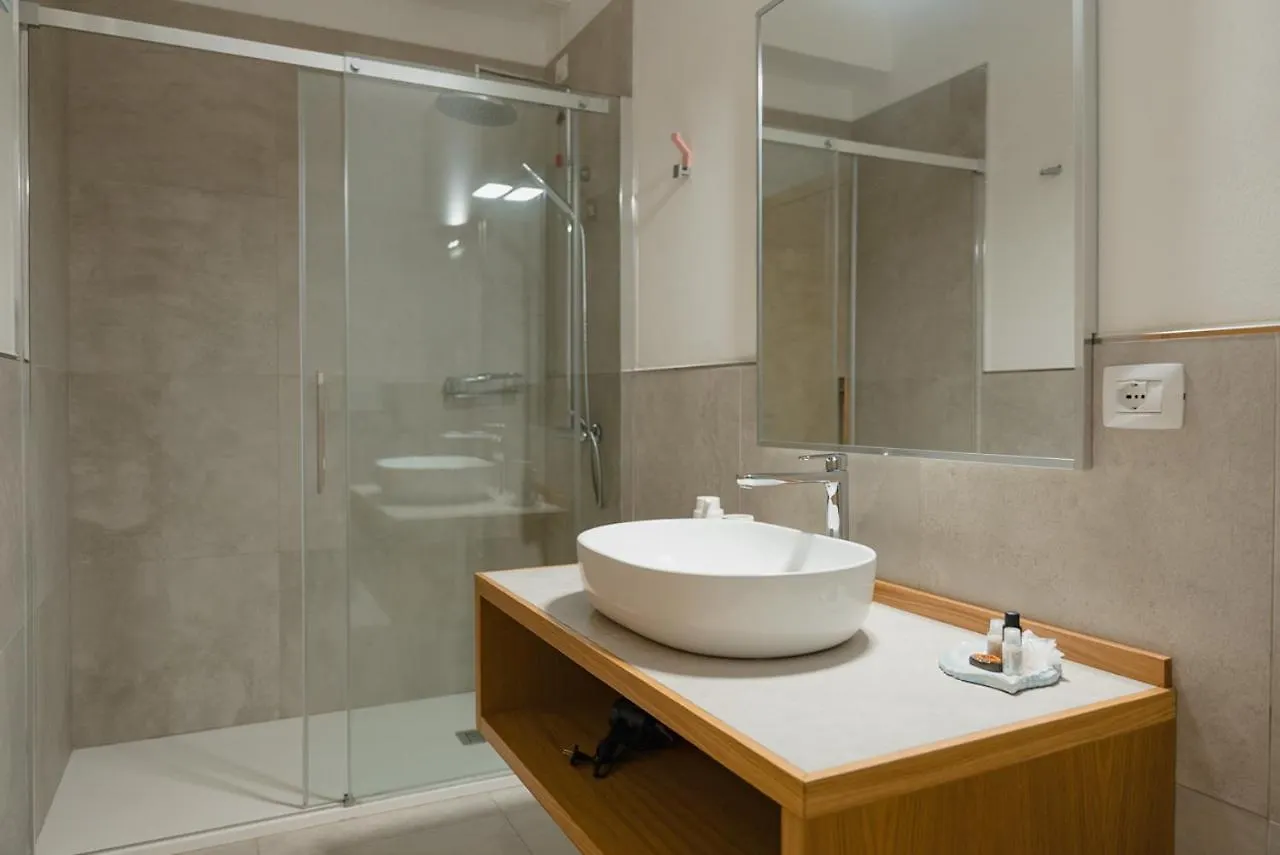 Gasthof Rooms, Affittacamere Maksim Golfo Aranci
