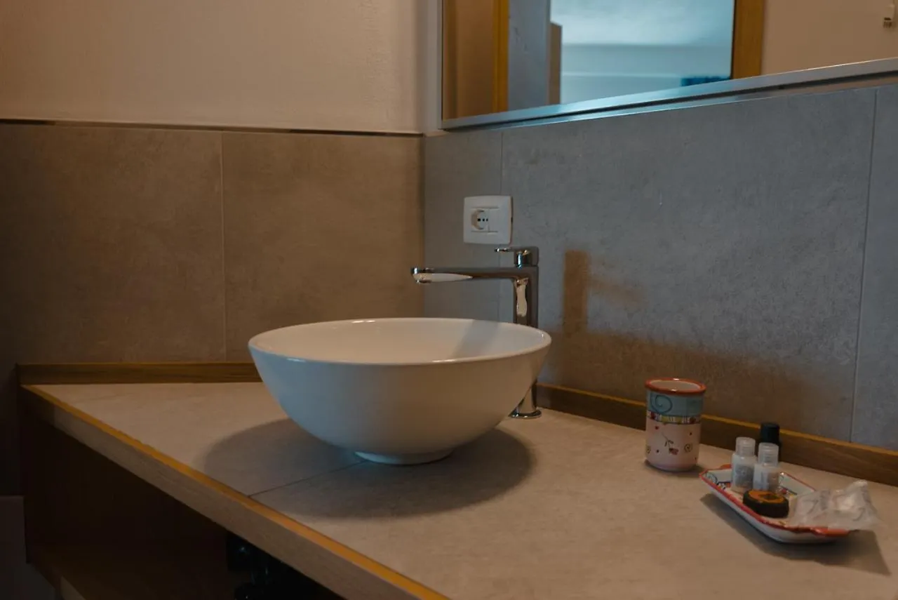 Rooms, Affittacamere Maksim Golfo Aranci Gasthof