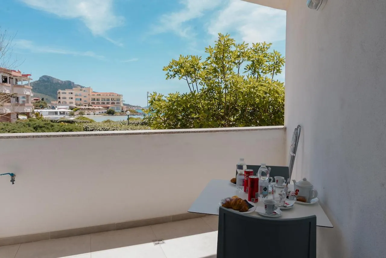 Gasthof Rooms, Affittacamere Maksim Golfo Aranci