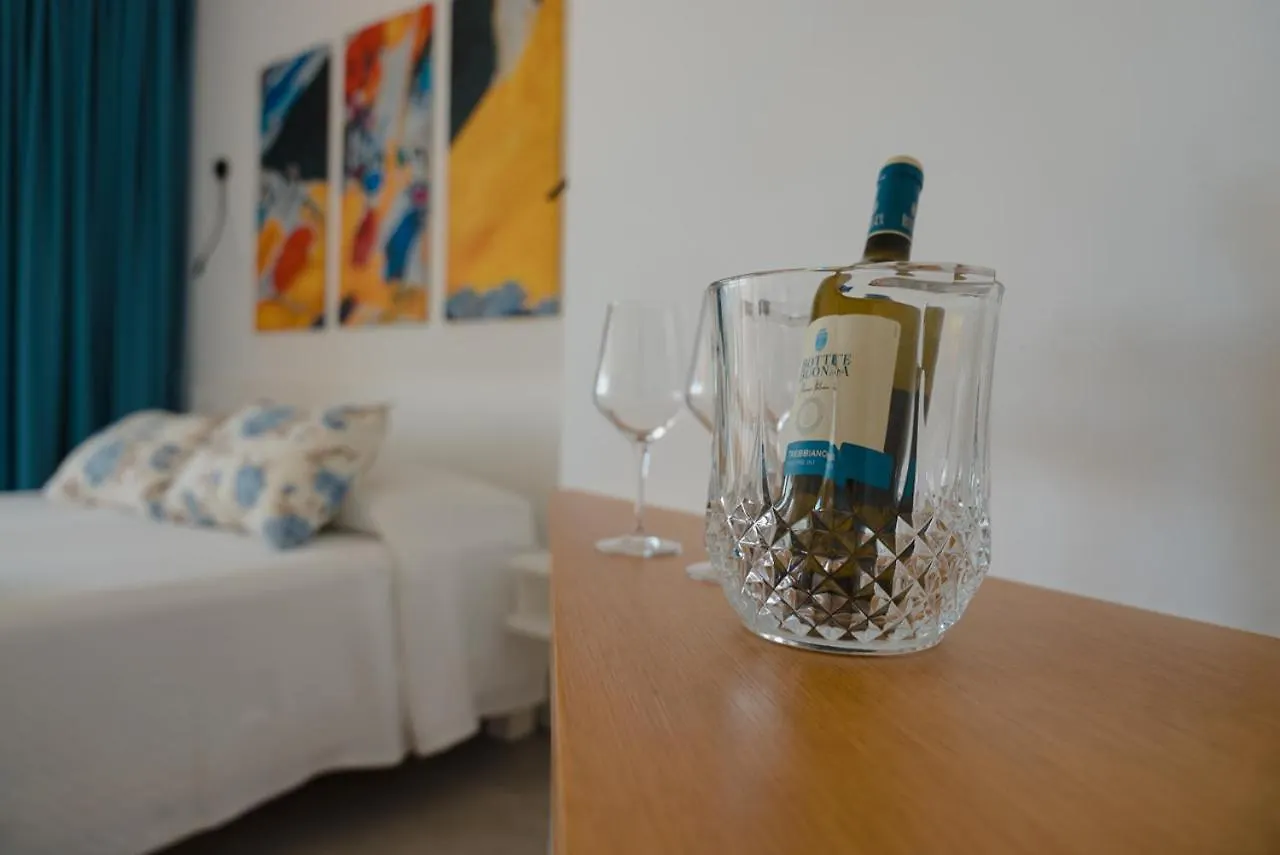 Gasthof Rooms, Affittacamere Maksim Golfo Aranci